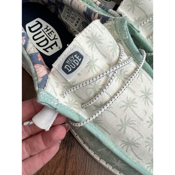 HEYDUDE Men's Wally Tropical Palm Trees Easy-On Lightweight Casual Shoes Sz 12 - Picture 6 of 14